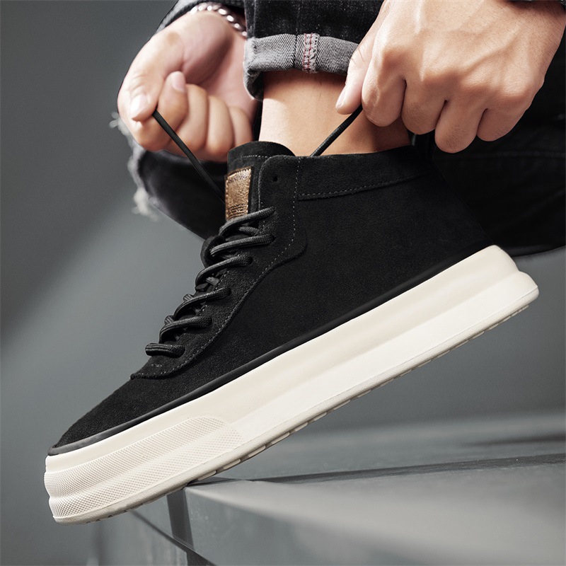 Herren-Freizeitschuhe aus Wildleder mit Schnürung und Plateau detail 4