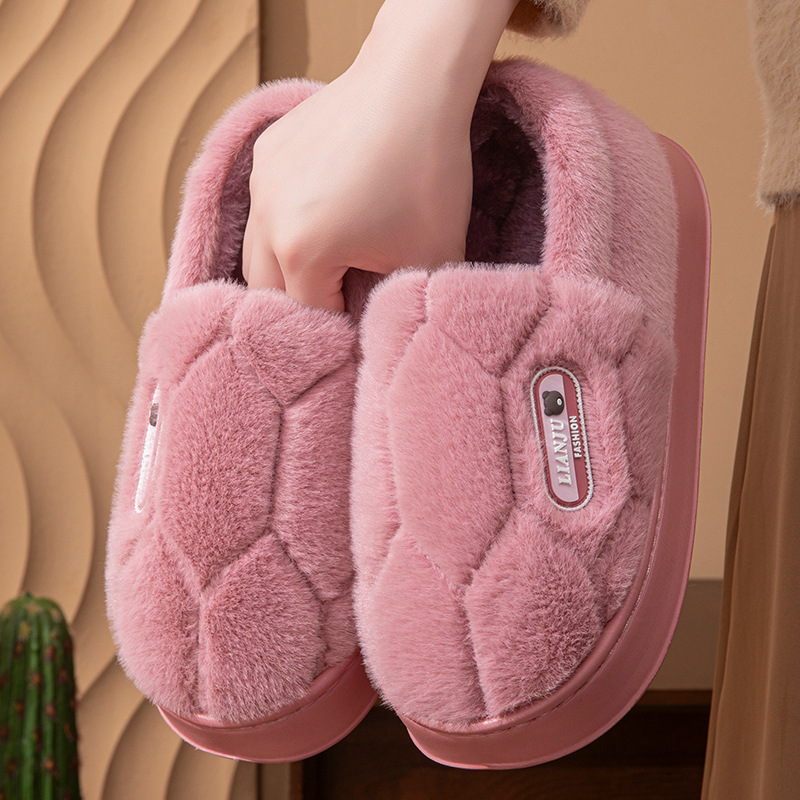 Chaussons d'intérieur chauds en peluche à enfiler unisexes detail 17