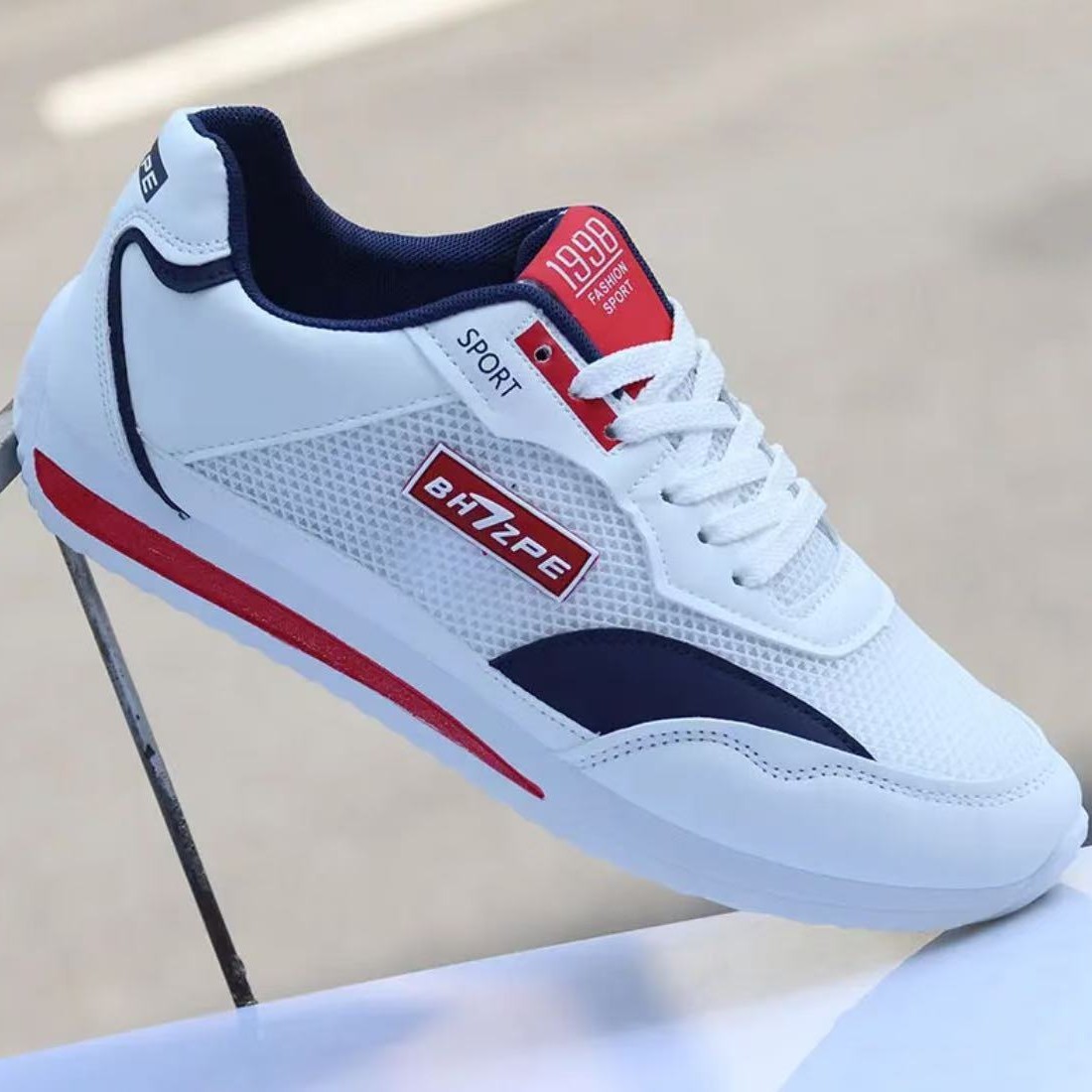 Men's Breathable Mesh Lace-Up Casual Sneakers 3