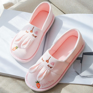Pantuflas de casa para mujer en suave algodón transpirable slip-on detail 2