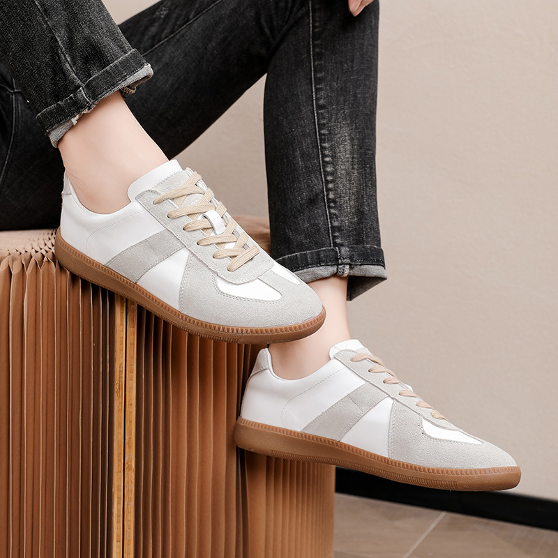 Unisex Vintage Leather Lace-Up Casual Shoes detail 3