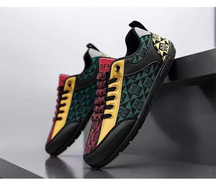 Atmungsaktive Canvas-Freizeitschuhe für Herren mit Print detail 5
