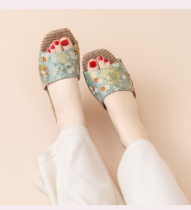 Pantofole da donna traspiranti in lino a motivi floreali detail 5