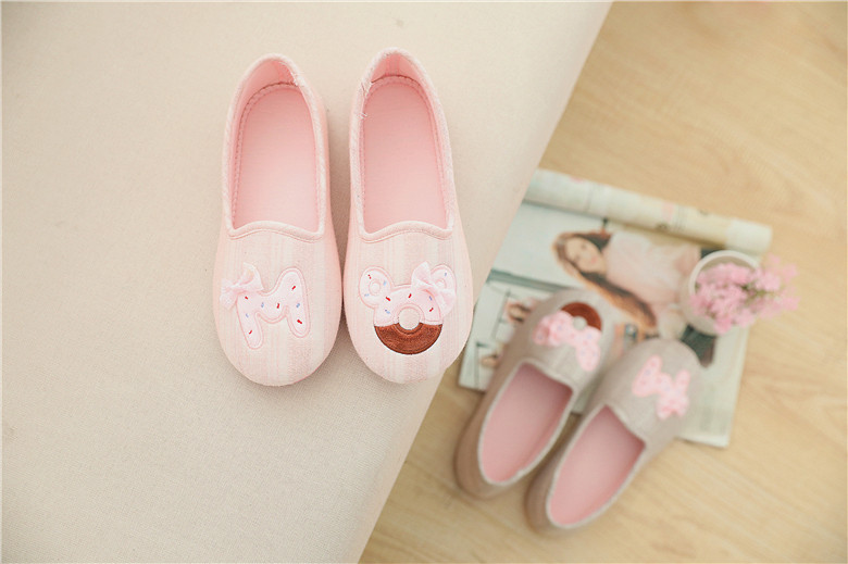 Pantuflas de casa para mujer en suave algodón transpirable slip-on detail 14