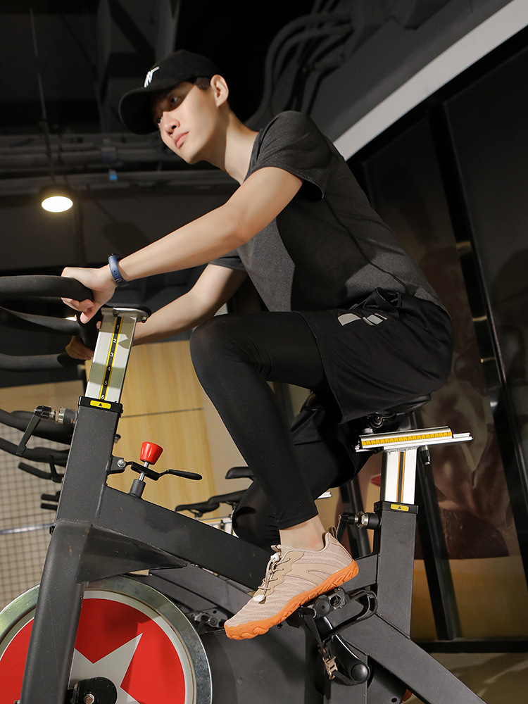 Scarpe sportive unisex leggere, traspiranti e antiscivolo detail 1