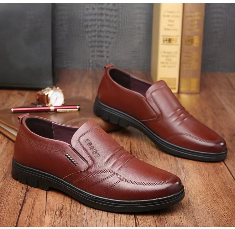 Herren Freizeitschuhe aus PU-Leder Rutschfeste Slipper zum Hineinschlüpfen detail 1