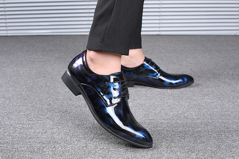 Nette schoenen voor heren met vetersluiting en spitse neus detail 9