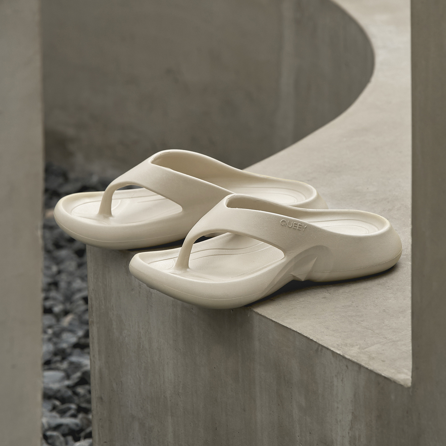 Unisex Cushioned Lightweight Platform Flip-Flops 5