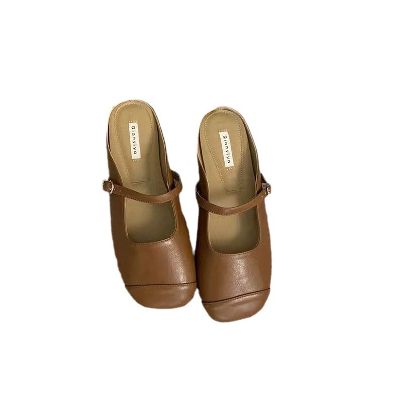 Platte schoenen voor dames: instap-mules met vierkante neus en gesp 6