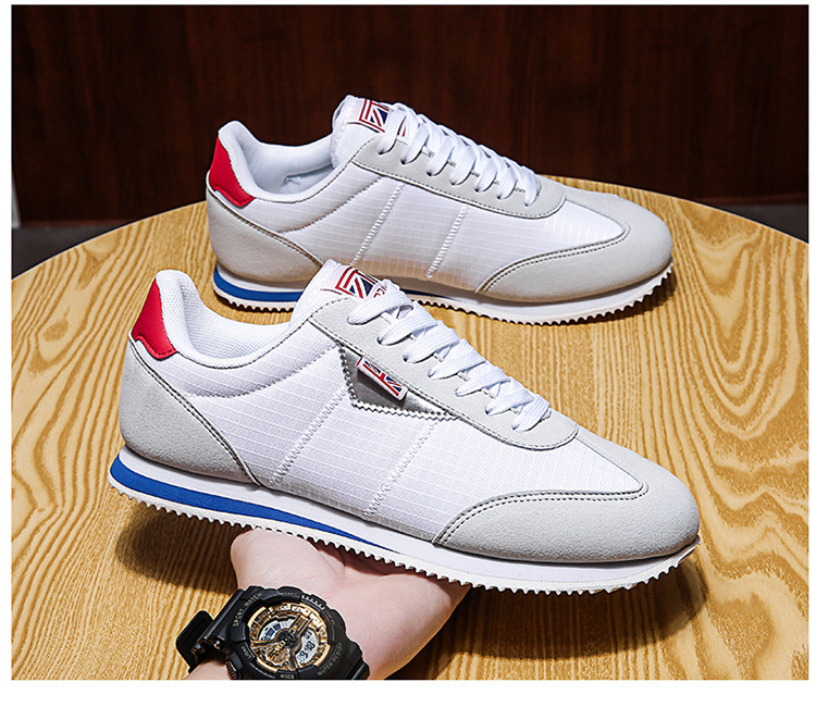 Atmungsaktive, leichte Schnür-Sneaker für Herren im Retro-Look detail 17