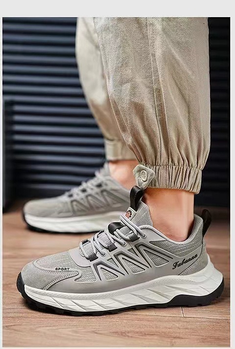 Atmungsaktive, gedämpfte Schnür-Sneaker für Herren detail 1