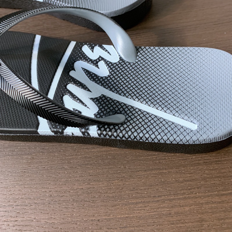 Men's Lightweight Quick-Dry Casual Beach Flip-Flops detail 6
