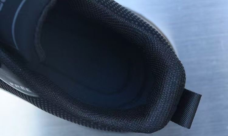 Atmungsaktive gedämpfte Laufschuhe für Herren aus Mesh detail 10
