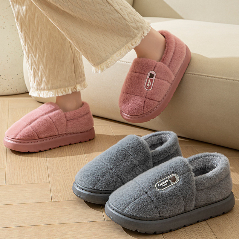Chaussons d'intérieur chauds en peluche à enfiler unisexes detail 3