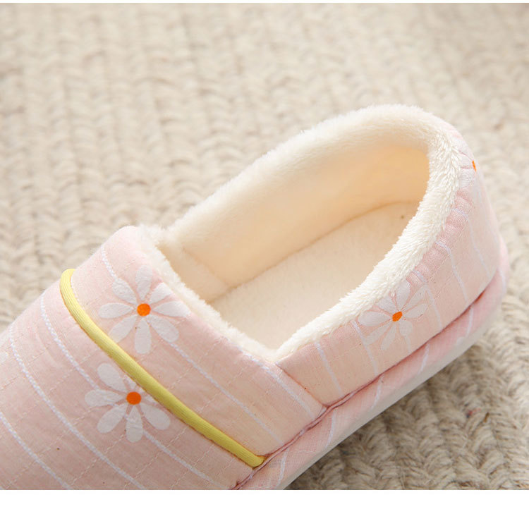 Pantofole da donna a fiori con caldo peluche e suola morbida detail 1
