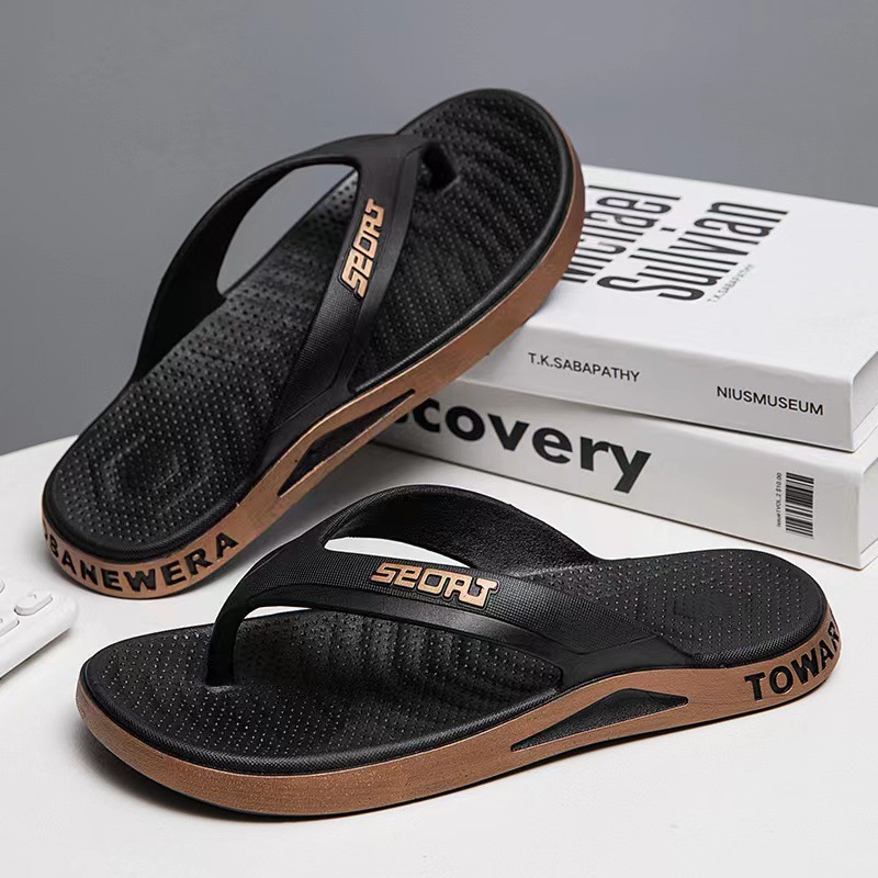 Men's Sporty Non-Slip Cushioned Beach Flip-Flops