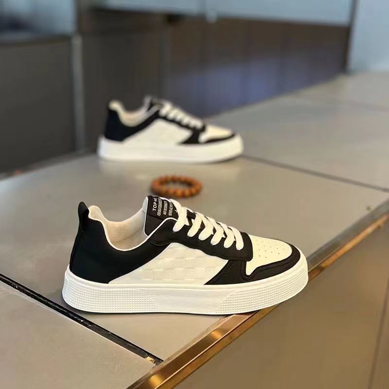 Unisex Lace-Up PU Leather Casual Sneakers 3