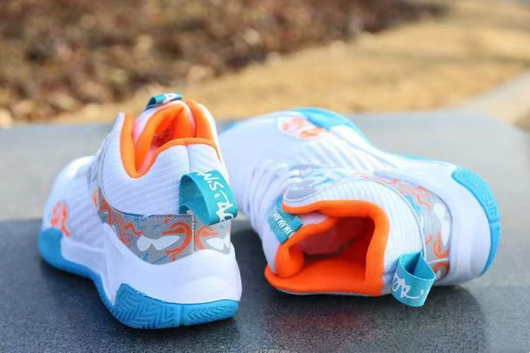 Scarpe sportive da uomo ammortizzate e traspiranti detail 7