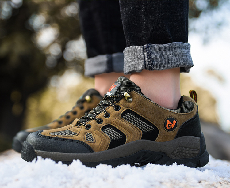 Scarpe sportive outdoor unisex traspiranti e antiscivolo stringate detail 19
