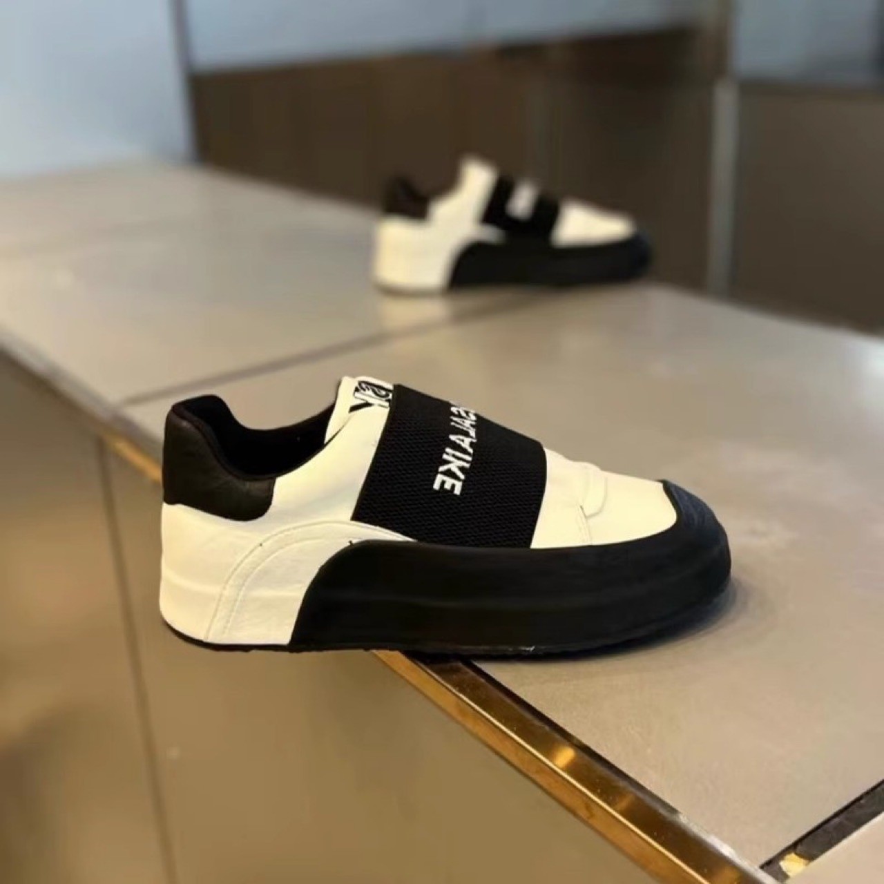 White black winter fleece-lined style