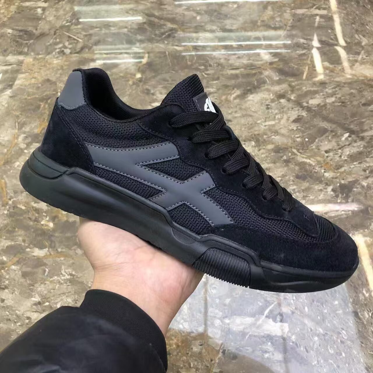 Sneakers casual da uomo traspiranti in mesh con lacci detail 4