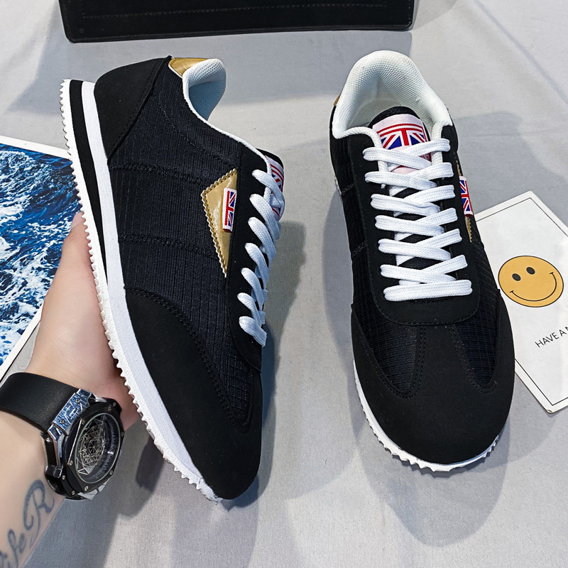 Atmungsaktive, leichte Schnür-Sneaker für Herren im Retro-Look 4
