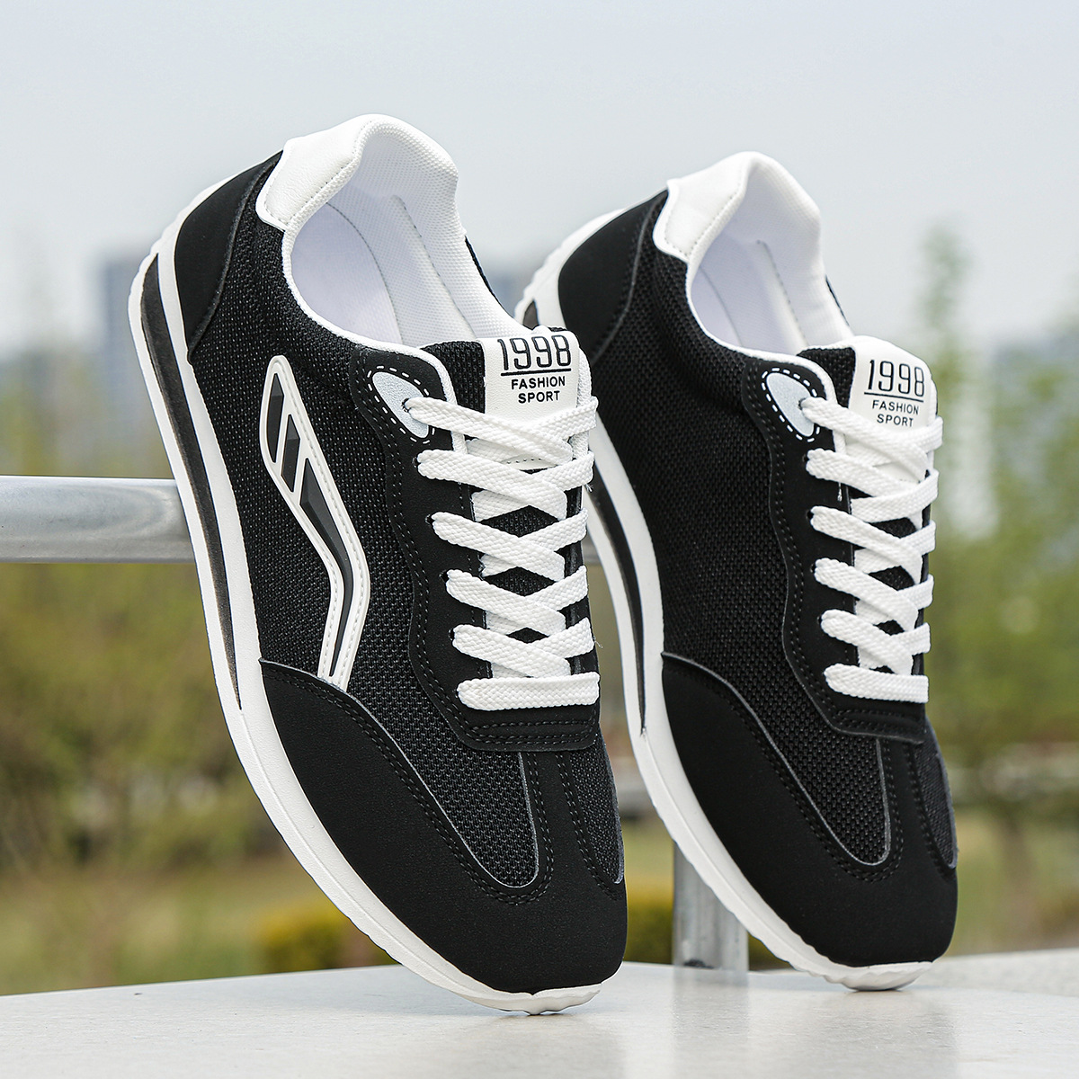 Atmungsaktive Herren-Sneaker aus Mesh im Colorblocking-Design