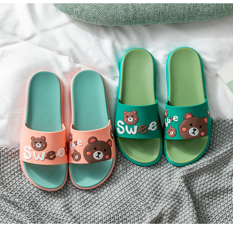 Women's Lightweight Non-Slip Cartoon Print Slide Slippers detail 3