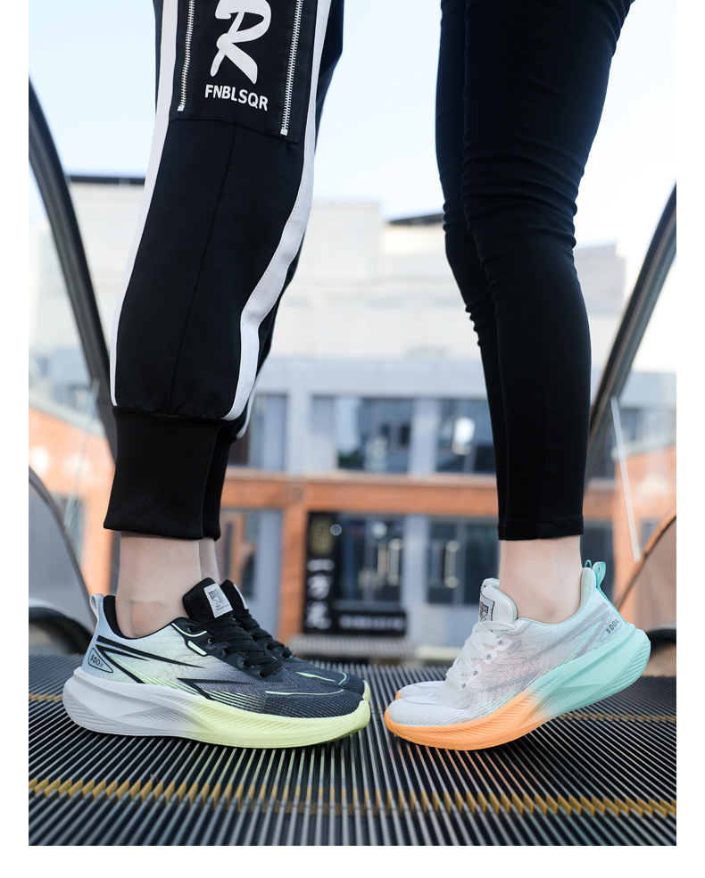 Atmungsaktive gedämpfte Herren-Laufschuhe mit Schnürung detail 12
