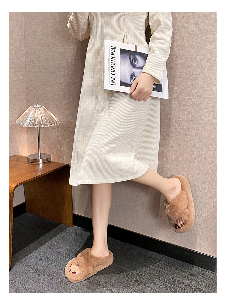 Women's Cozy Plush Cross-Band Open-Toe Slippers detail 5