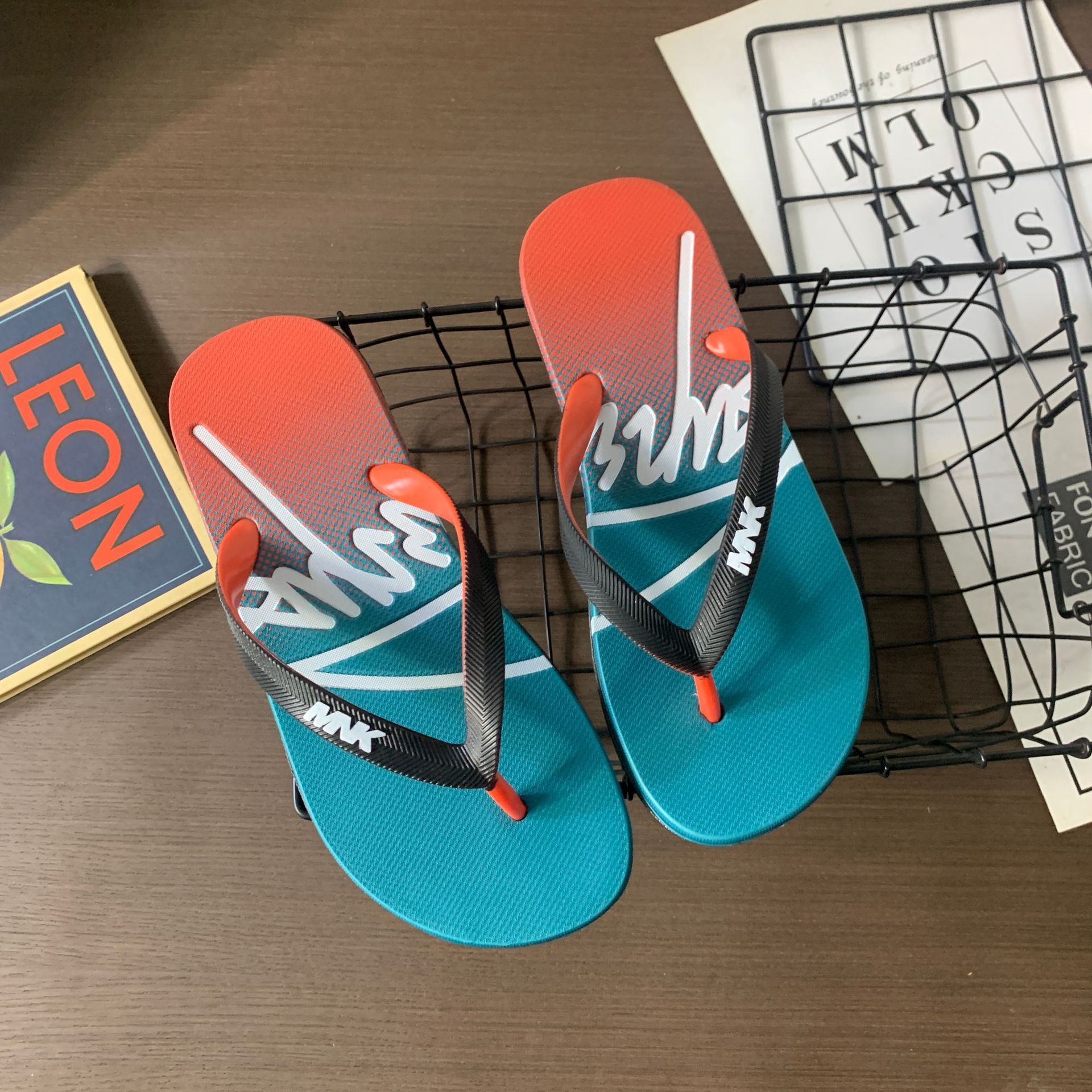 Men's Lightweight Quick-Dry Casual Beach Flip-Flops detail 17