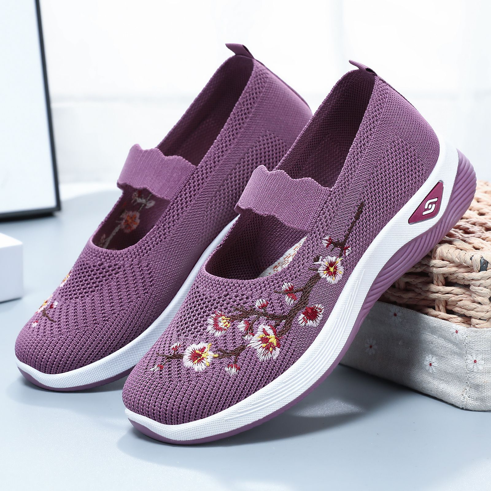 Atmungsaktive Herren-Laufschuhe aus leichtem Strickgewebe detail 4