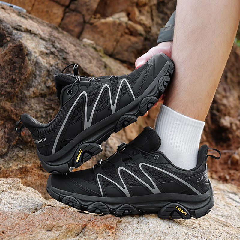 Unisex Breathable Mesh Non-Slip Outdoor Athletic Shoes 3