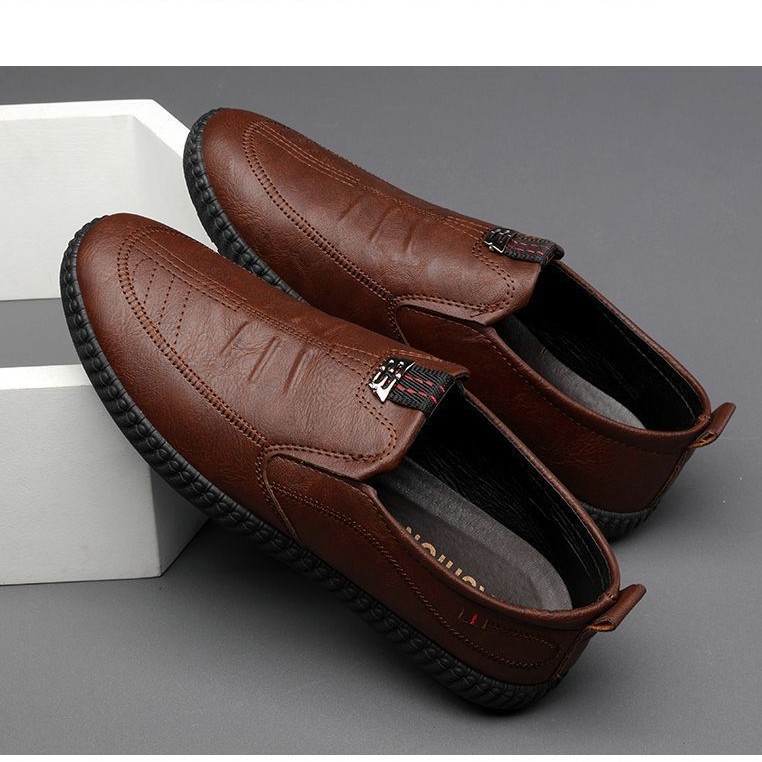 Bequeme Slip-On Freizeitschuhe für Herren aus PU-Leder mit weicher Sohle 4