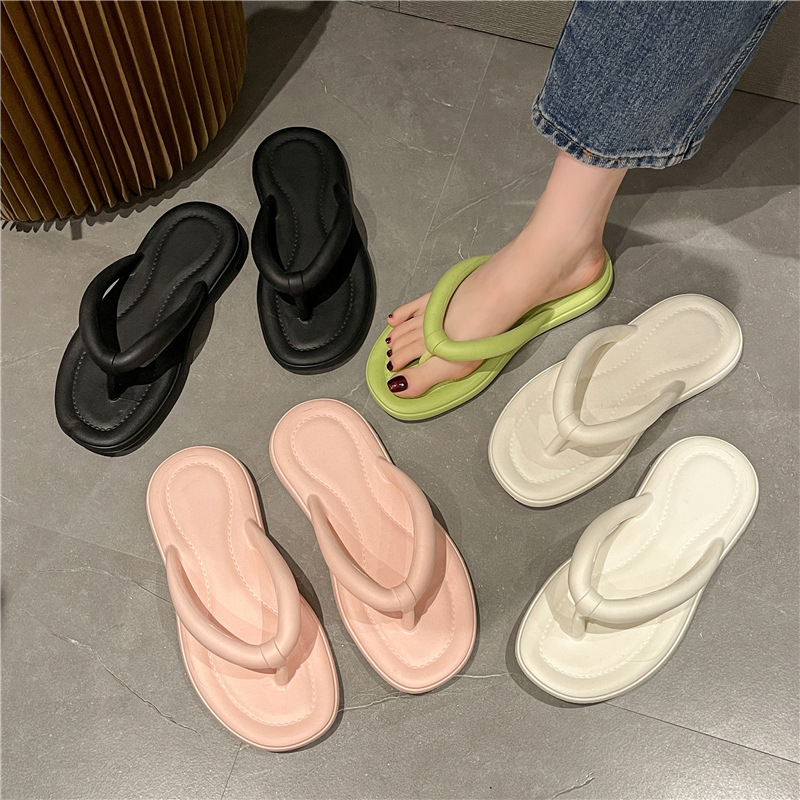 Women's Lightweight Cushioned Flip-Flops detail 2