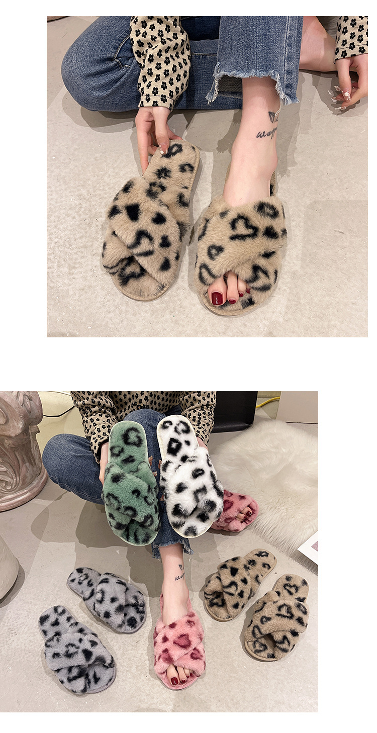 Pantofole aperte in morbido peluche da donna detail 6