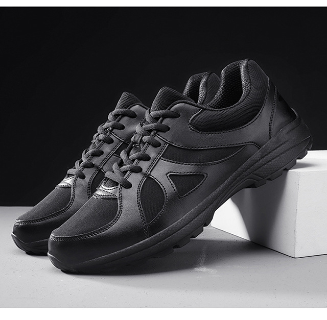 Atmungsaktive, rutschfeste Herren-Sportschuhe zum Schnüren detail 9