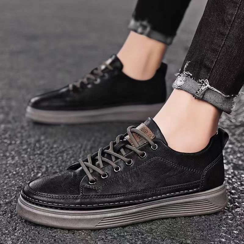Rutschfeste PU-Leder Freizeitschuhe für Herren mit Schnürung detail 12