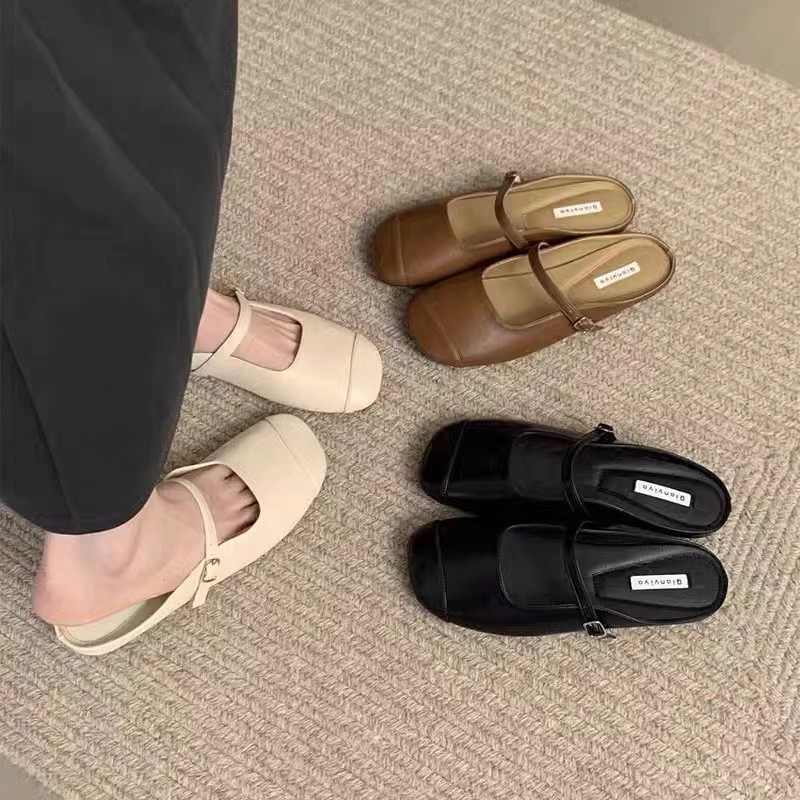 Platte schoenen voor dames: instap-mules met vierkante neus en gesp 3