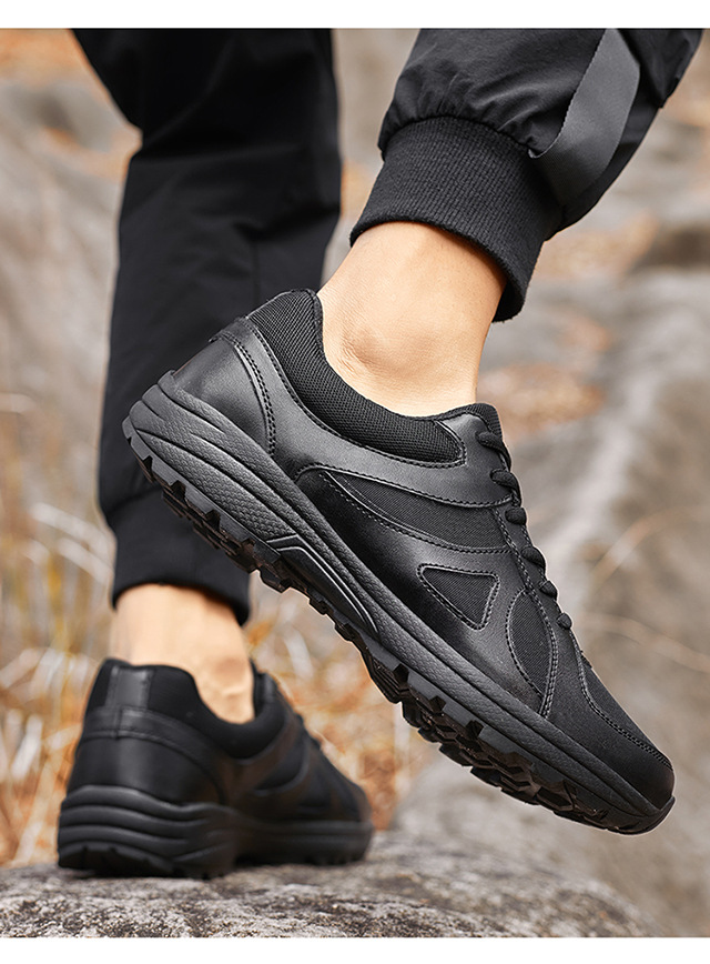 Atmungsaktive, rutschfeste Herren-Sportschuhe zum Schnüren detail 4