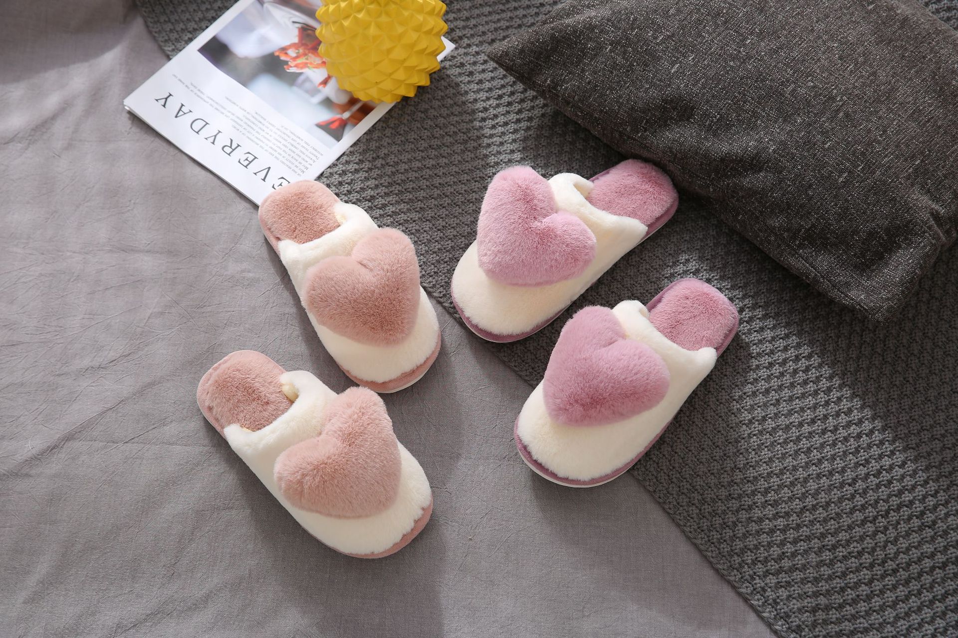 Chaussons douillets et chauds en peluche pour femmes detail 8