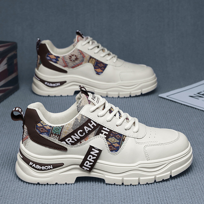 Sneakers stringate da uomo con zeppa e motivo color block 3