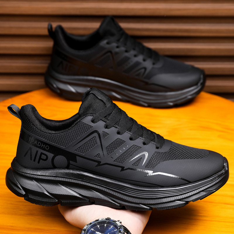 Lichte en ademende heren hardloopschoenen met demping 3