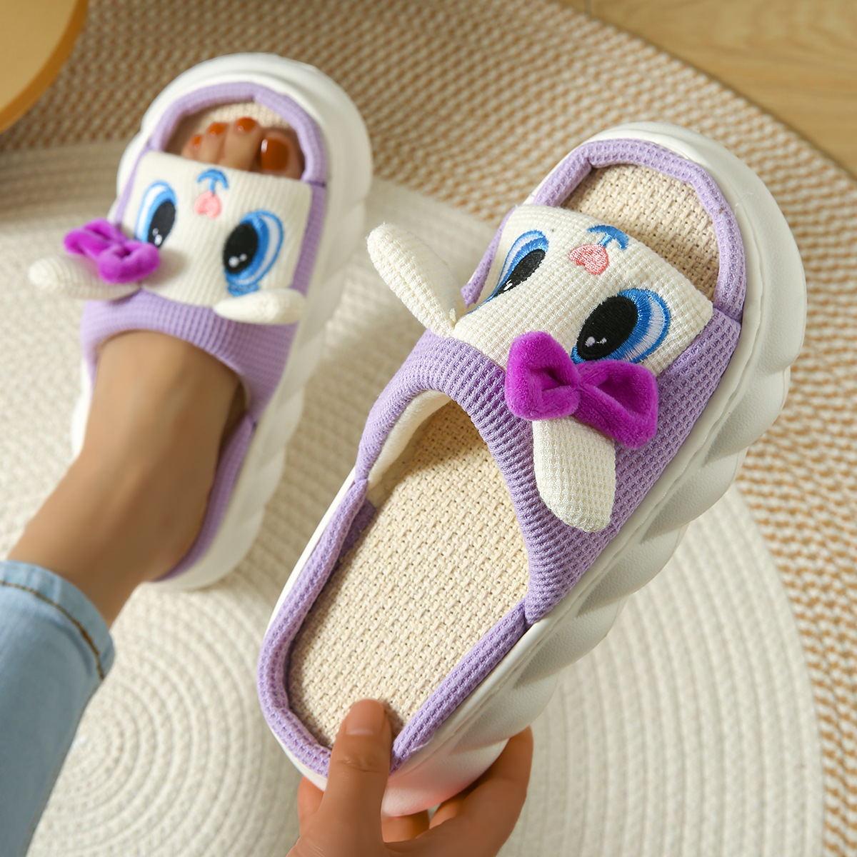 Chaussons claquettes compensés respirants en lin pour femme detail 9