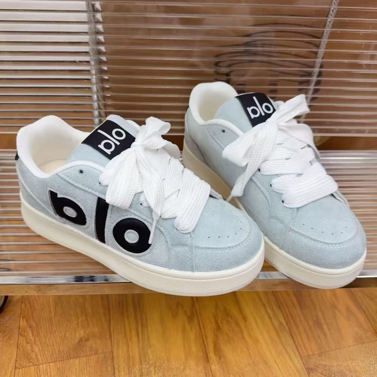 Damen Plateau-Skateschuhe mit Schnürung – Lässige Sneaker detail 6