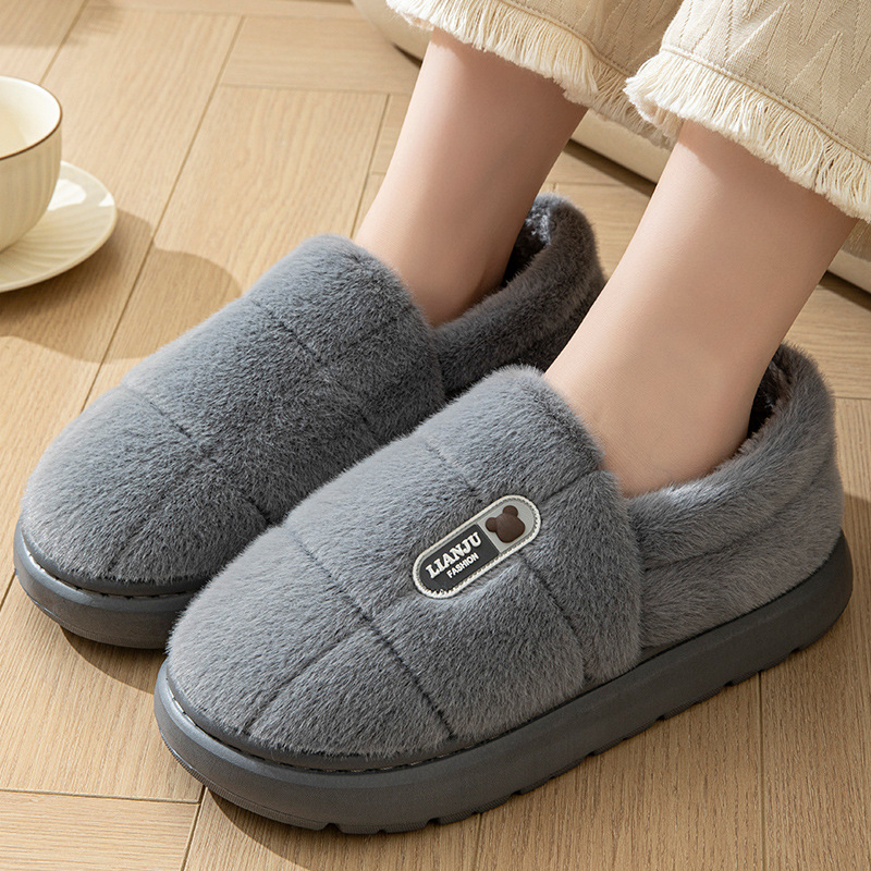Chaussons d'intérieur chauds en peluche à enfiler unisexes detail 11