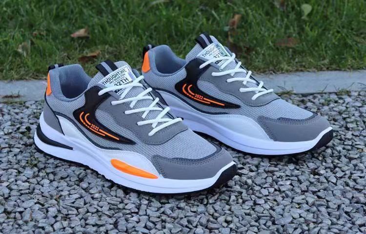 Men's Breathable Colorblock Lace-Up Sneakers detail 8