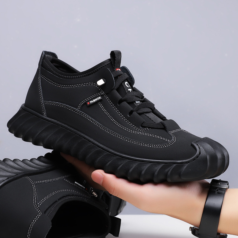 Rutschfeste PU-Leder Freizeitschuhe für Herren mit Schnürung 4