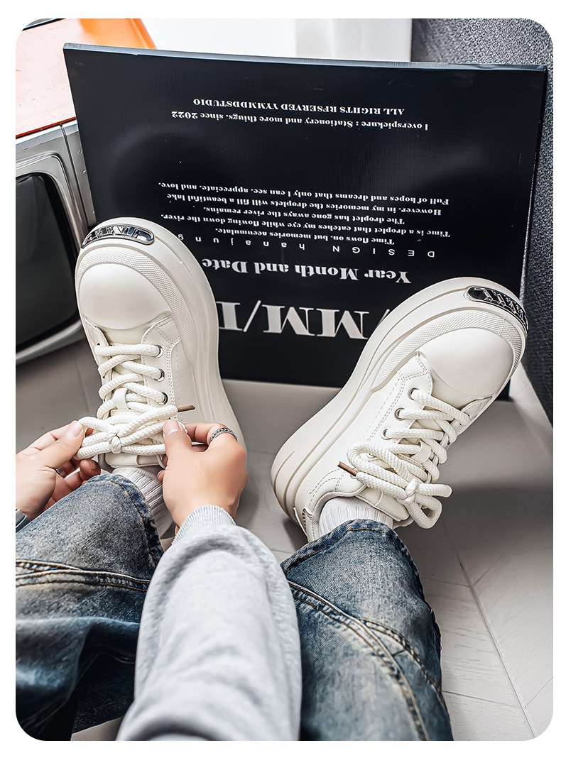 Gedämpfte Plateau-Freizeitschuhe für Herren mit Schnürung detail 12