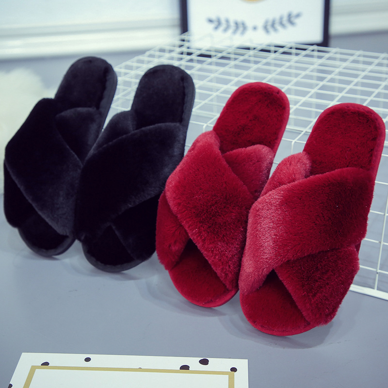 Chaussons douillets en peluche pour femme à bout ouvert 3